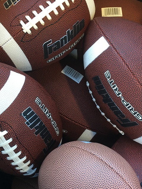 詹皇迎40岁首个大三元 湖人送术士11连败.